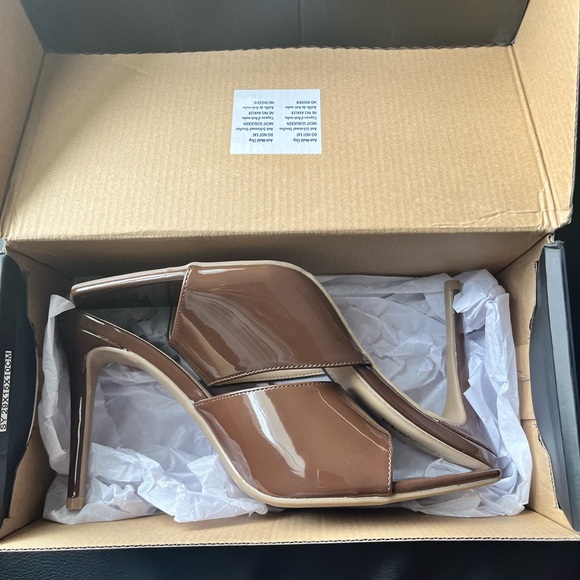 Fashion Nova’s Keep The Same Energy Mules - Brown - Picture 1 of 2
